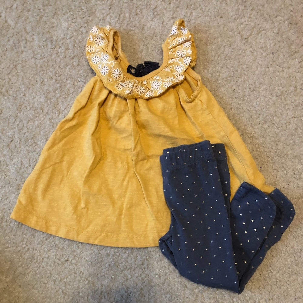 Ruffled top and jersey legging set